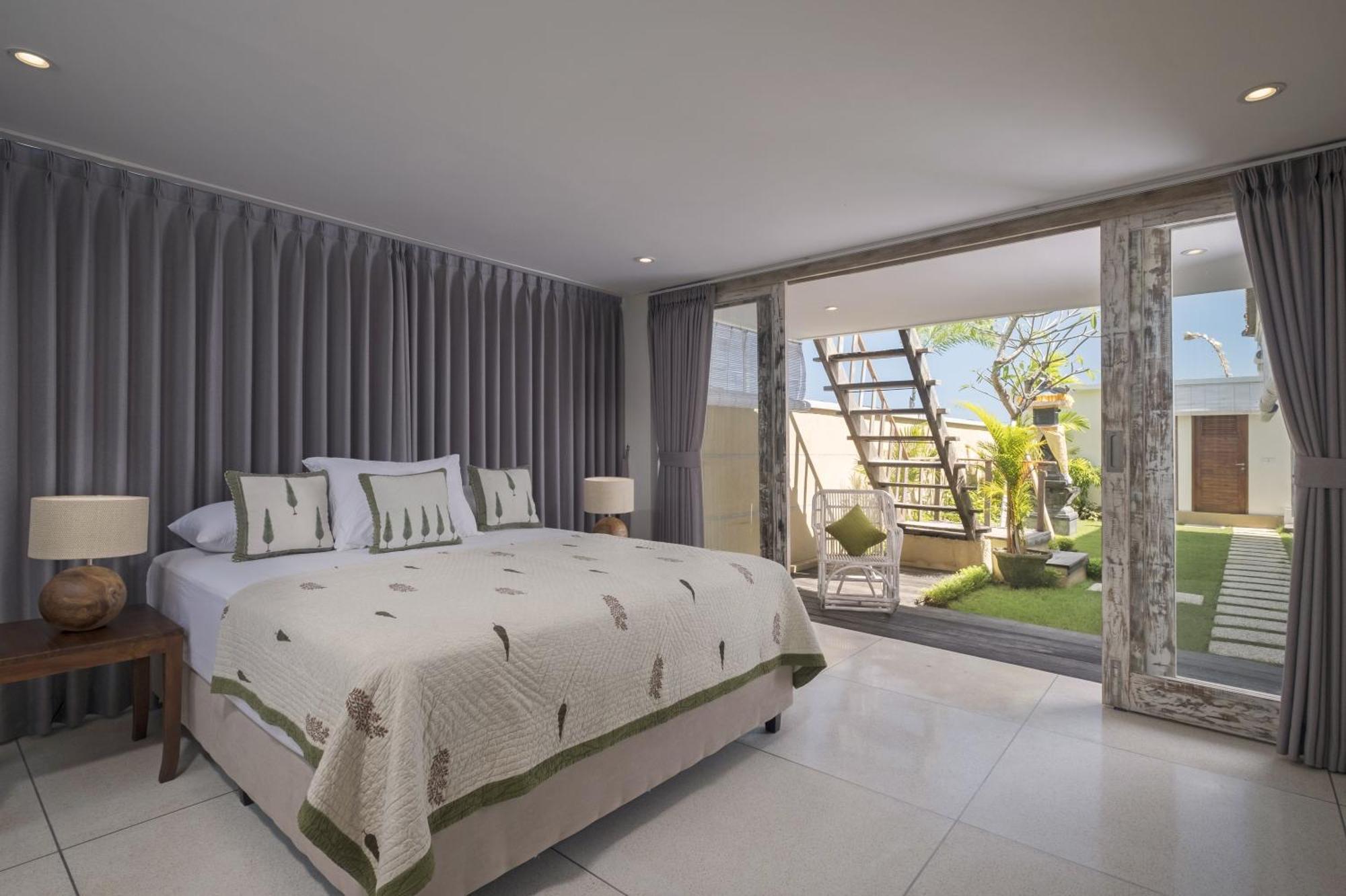 Villa Manggala - 13 Mins Walk To Berawa Beach ชังกู ภายนอก รูปภาพ